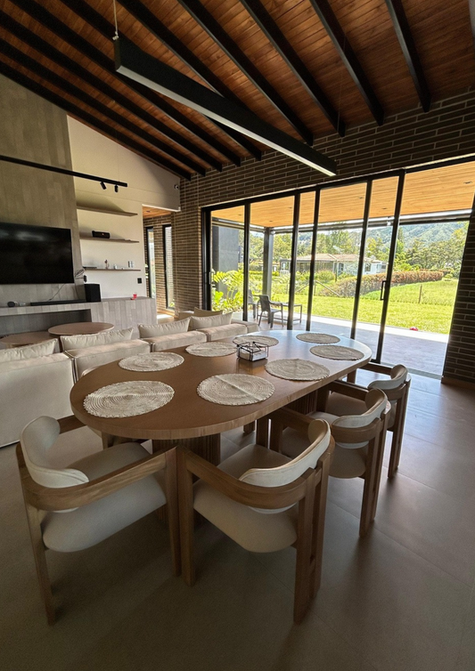 Mesa Benito Natural x Sillas Jonas